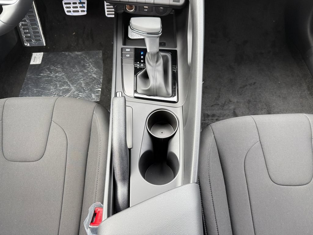 New 2026 Hyundai Elantra Sport FWD image 15