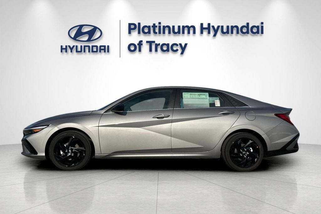 New 2026 Hyundai Elantra SEL Sport Premium FWD image 7