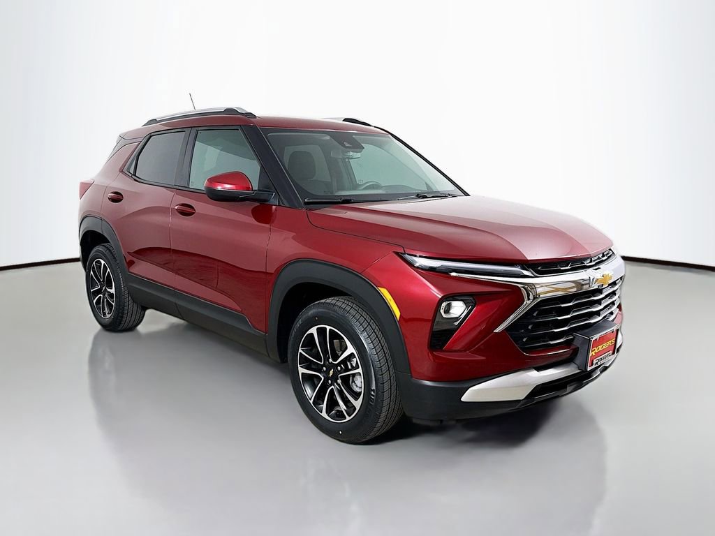 Used 2024 Chevrolet TrailBlazer LT w/ Driver Confidence Package AWD/4WD image 1