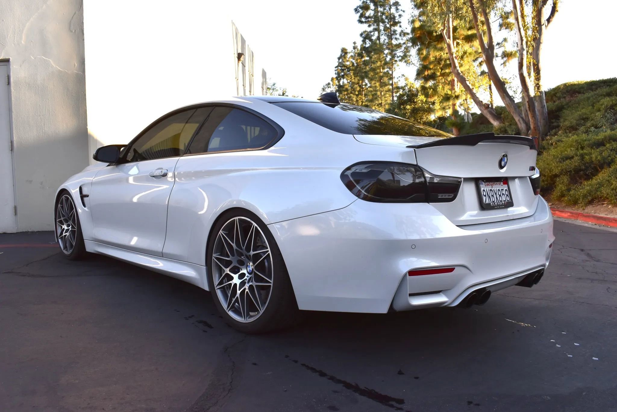 Used 2017 BMW M4 Coupe w/ Competition Package RWD image 3