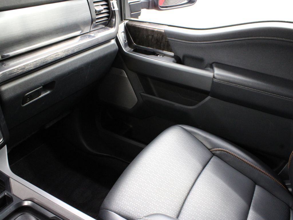 Used 2026 Ford F350 Lariat w/ Tremor Off-Road Package AWD/4WD image 37