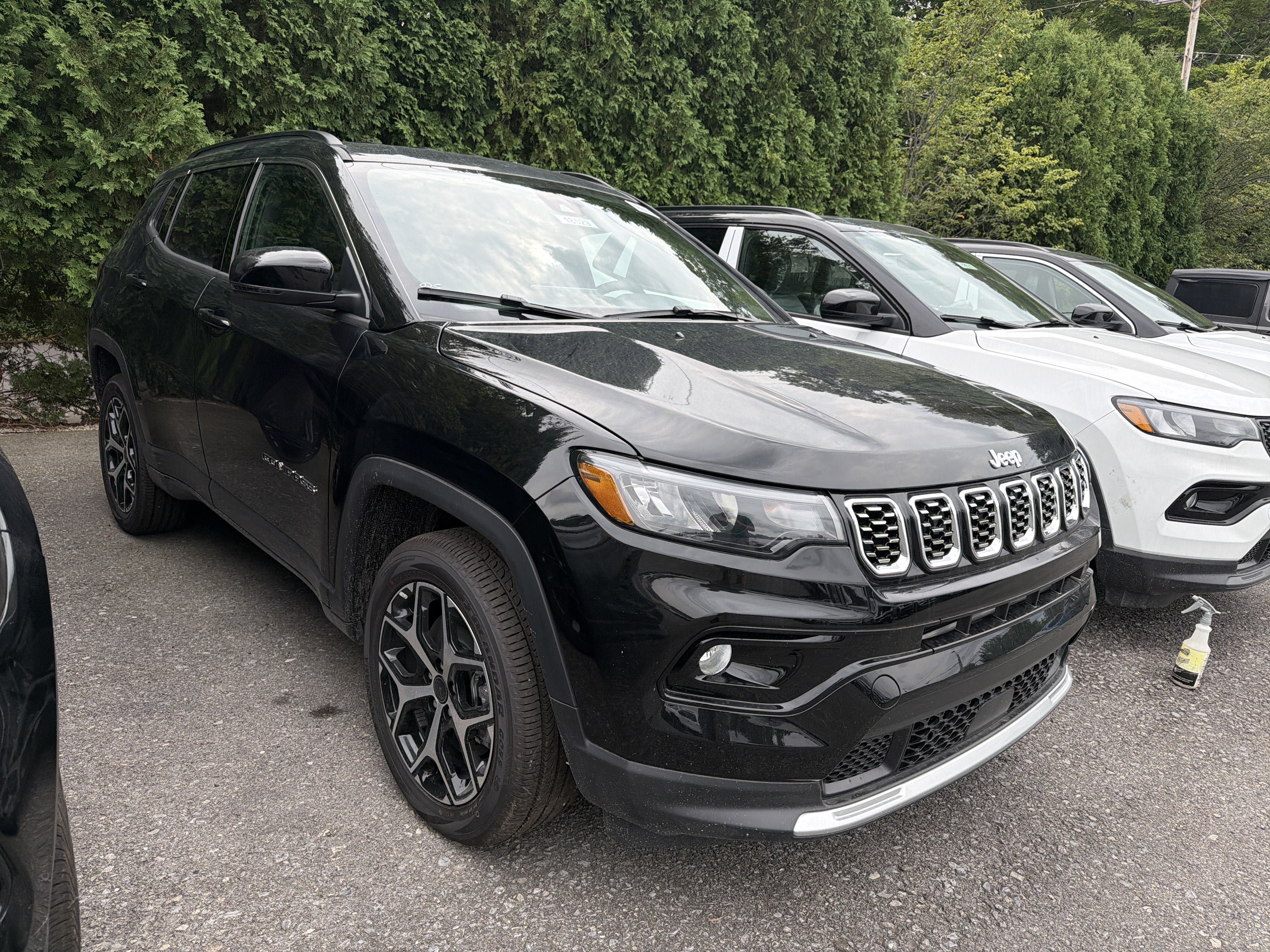 New 2026 Jeep Compass Limited AWD/4WD image 2