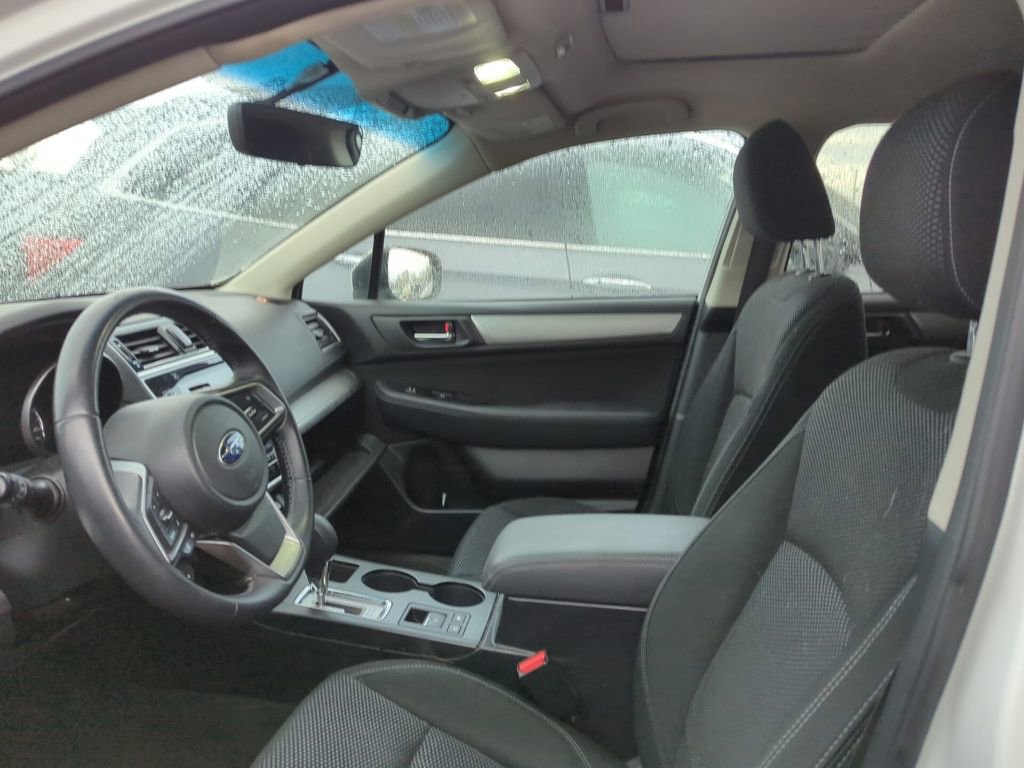 Used 2018 Subaru Outback 2.5i Premium image 6
