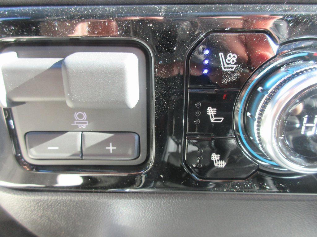 New 2026 GMC Sierra 1500 SLT w/ SLT Convenience Package image 20