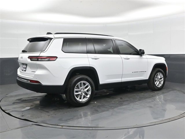 New 2025 Jeep Grand Cherokee L Laredo image 3