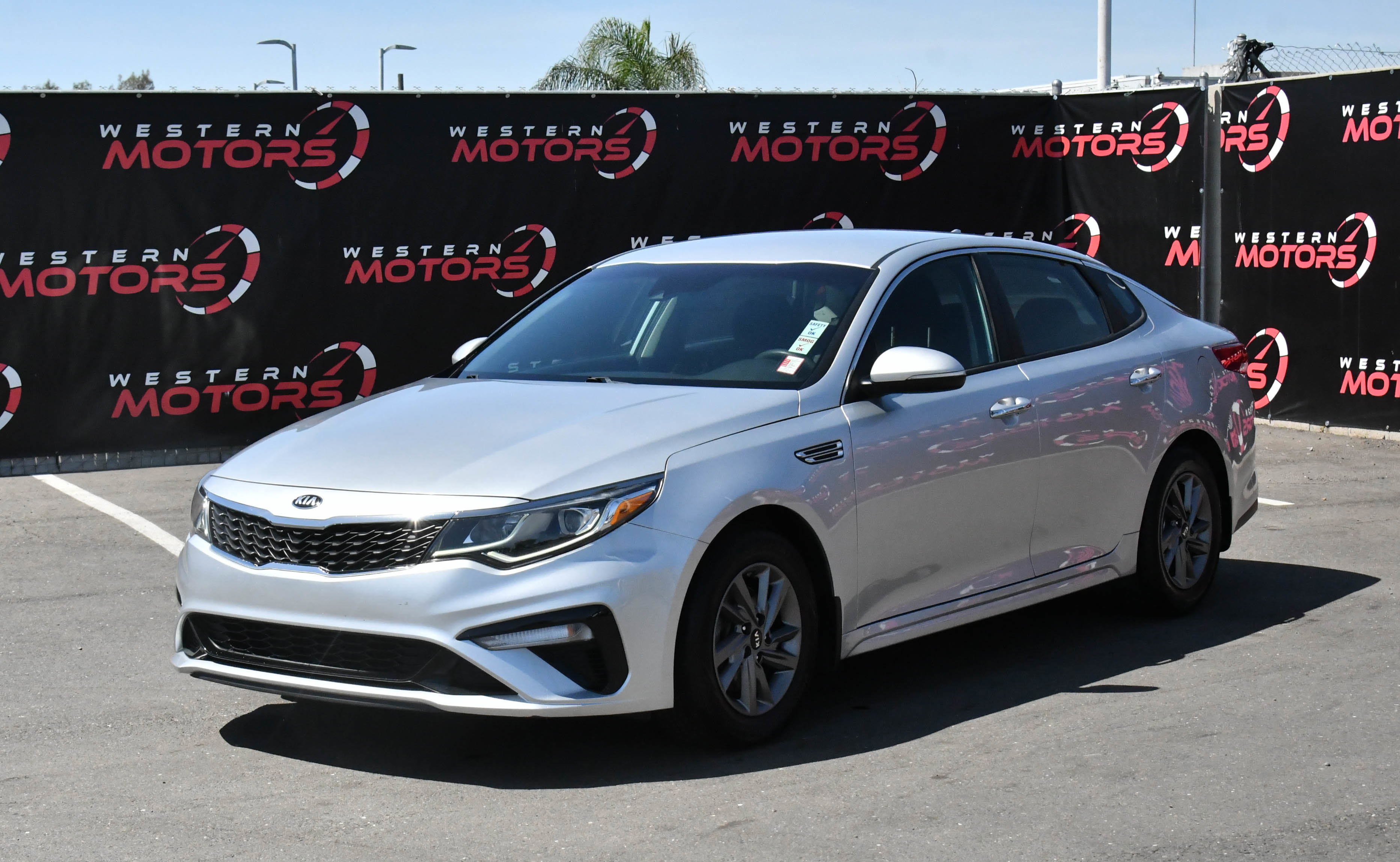 Used 2020 Kia Optima LX FWD image 3