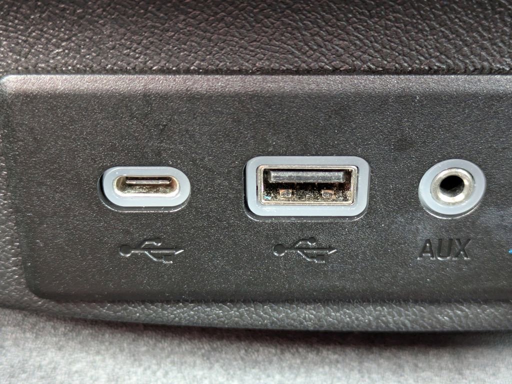 Used 2024 Chevrolet Malibu LT image 21