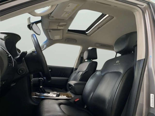 Used 2011 INFINITI QX56 2WD w/ Theater Pkg image 40