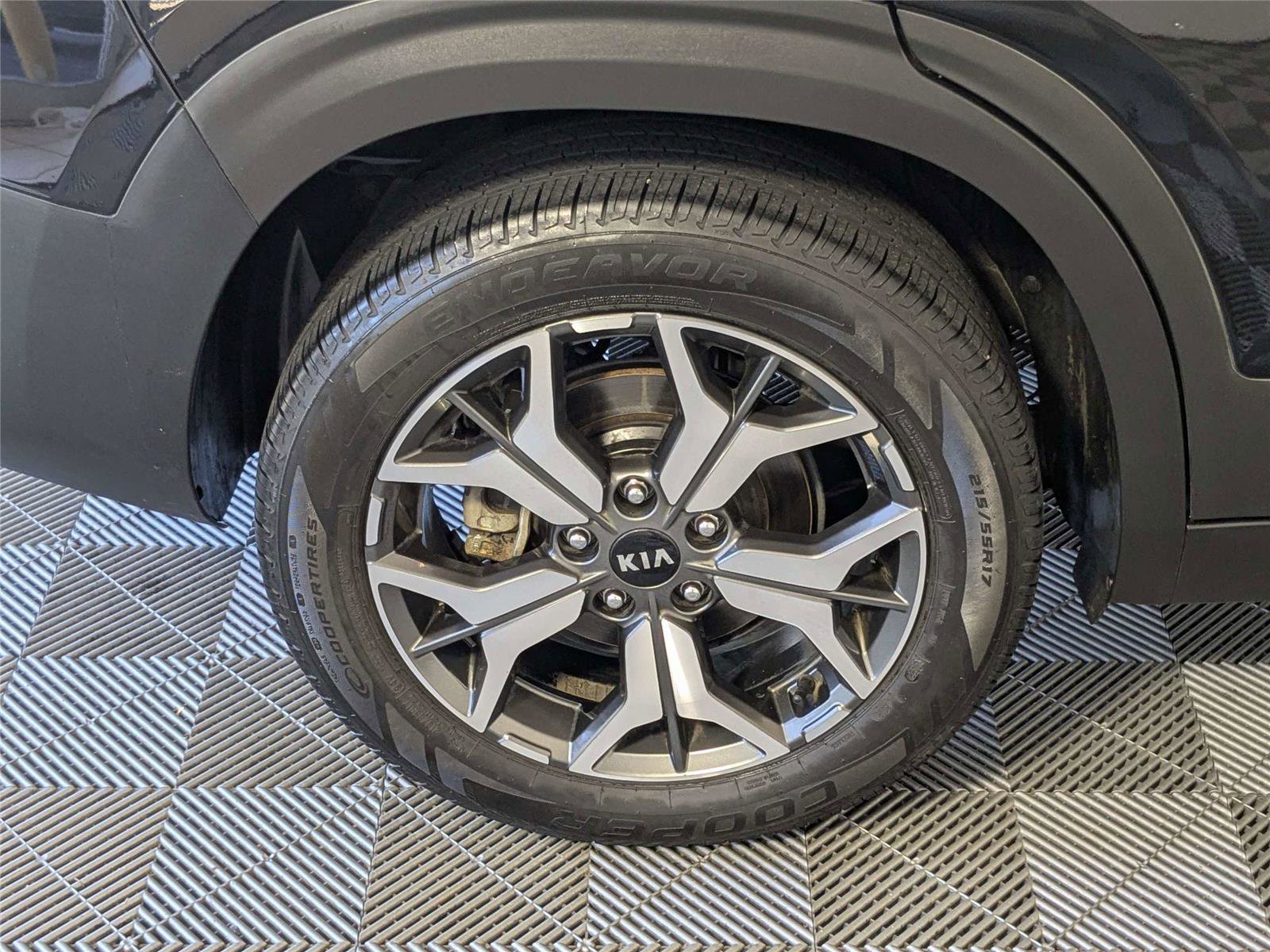Used 2021 Kia Seltos EX image 11