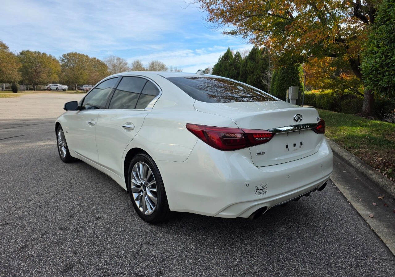 Used 2018 INFINITI Q50 Luxe w/ Essential Package (3.0T Luxe) image 3