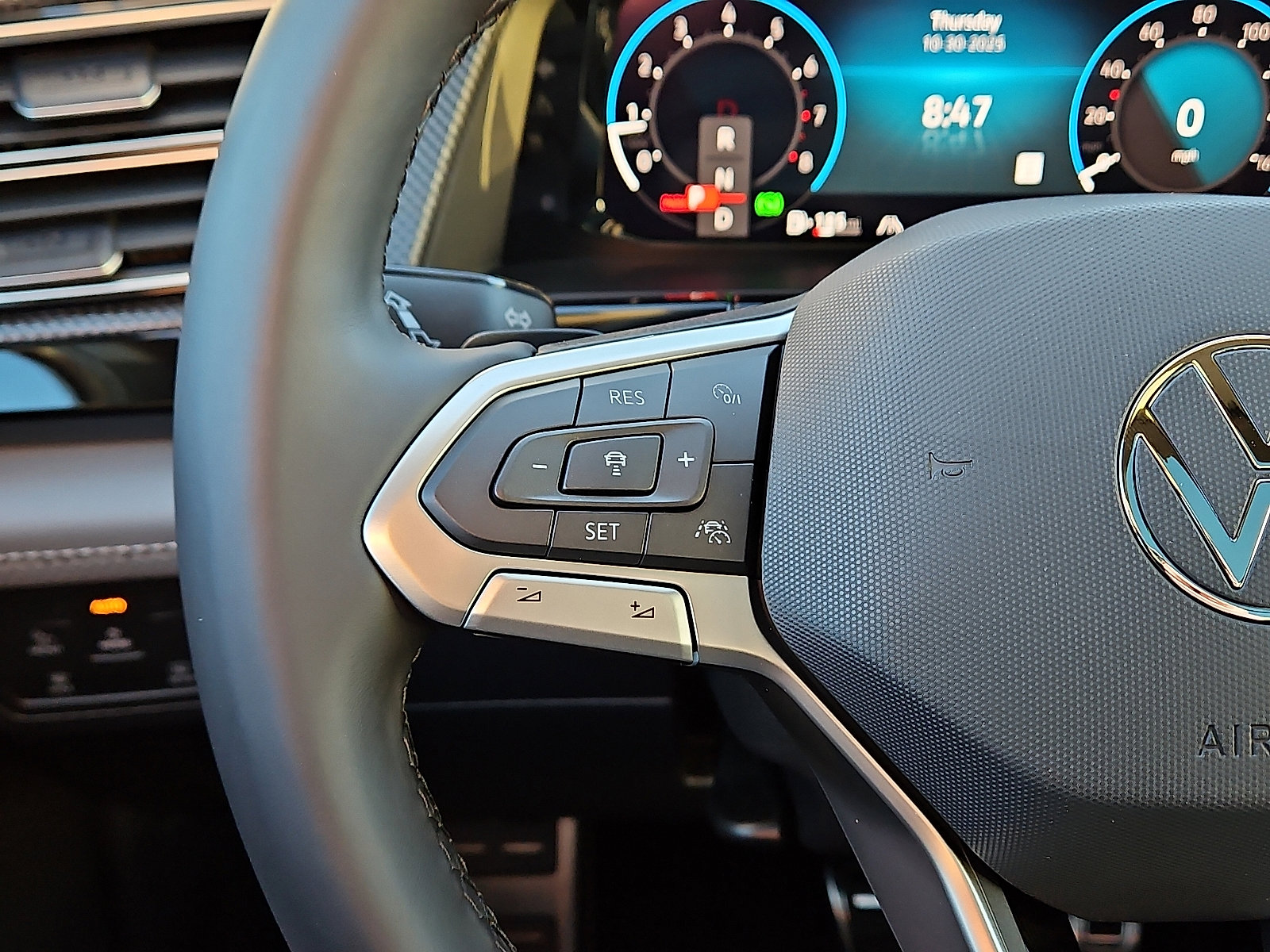 New 2026 Volkswagen Atlas Cross Sport SEL R-Line image 16