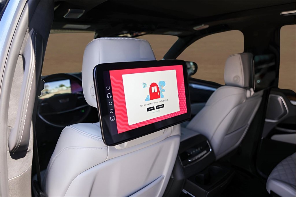 Certified 2025 Cadillac Escalade Sport Platinum w/ LPO, ONYX Package image 26