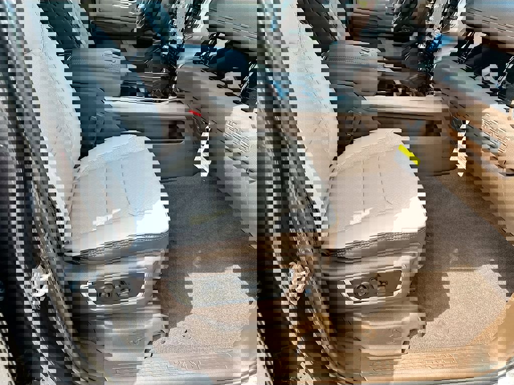 New 2026 RAM 1500 Laramie w/ Advanced Safety Group II image 32