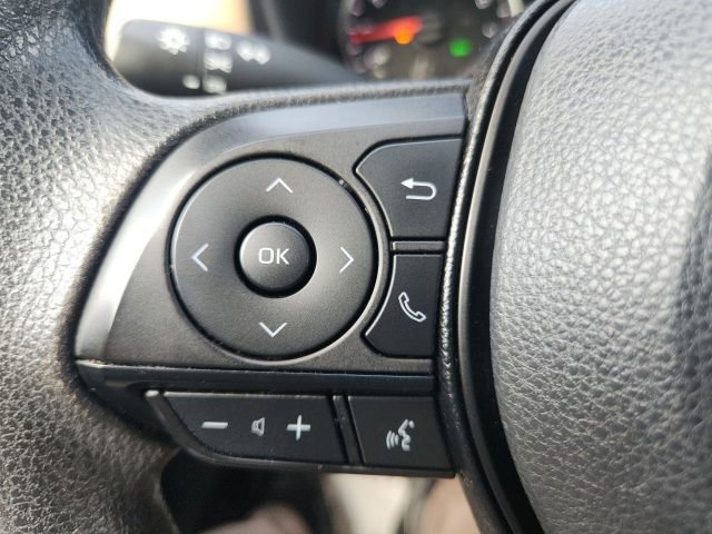 Used 2019 Toyota RAV4 LE FWD image 32