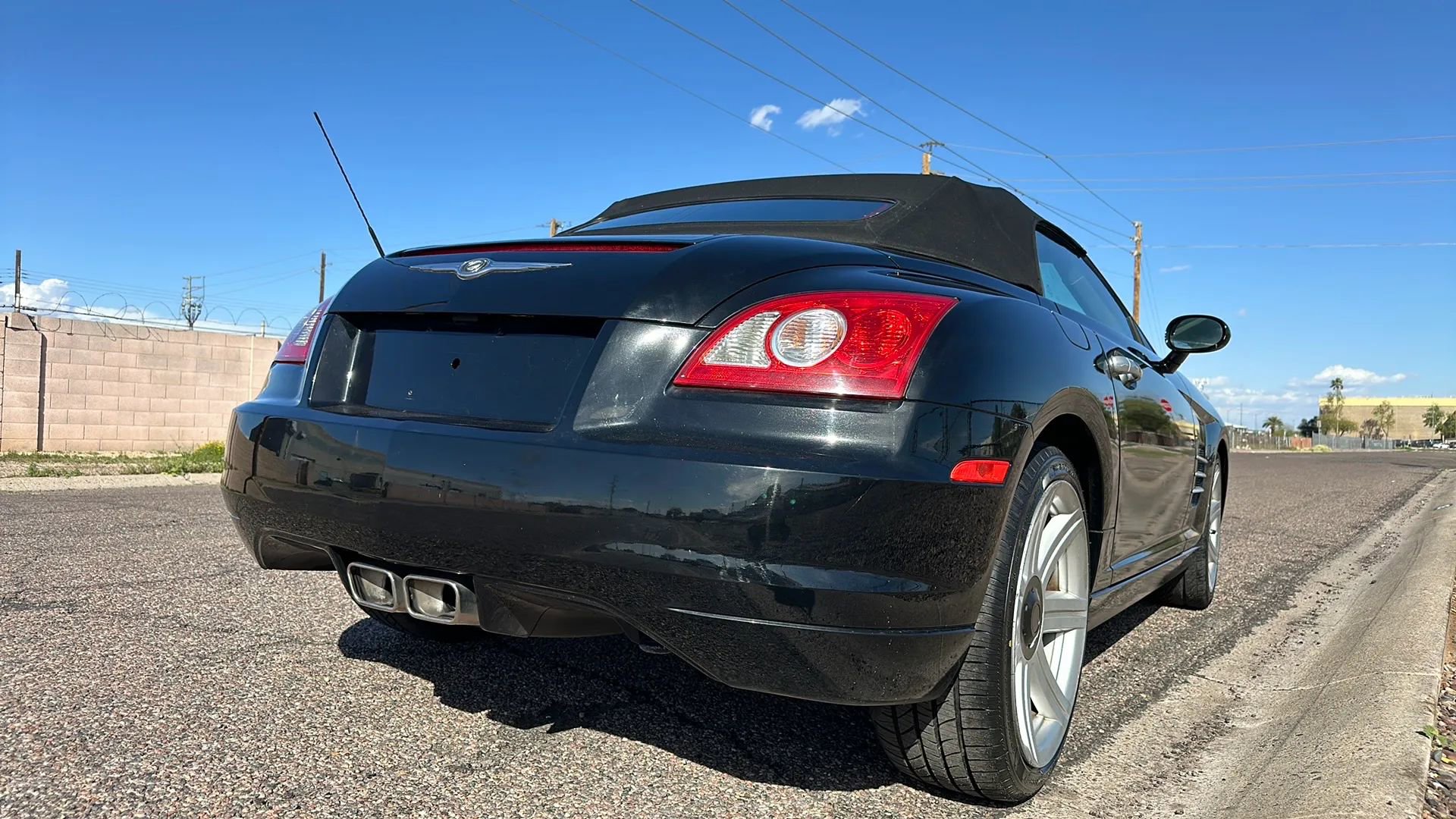 Used 2005 Chrysler Crossfire Limited image 20