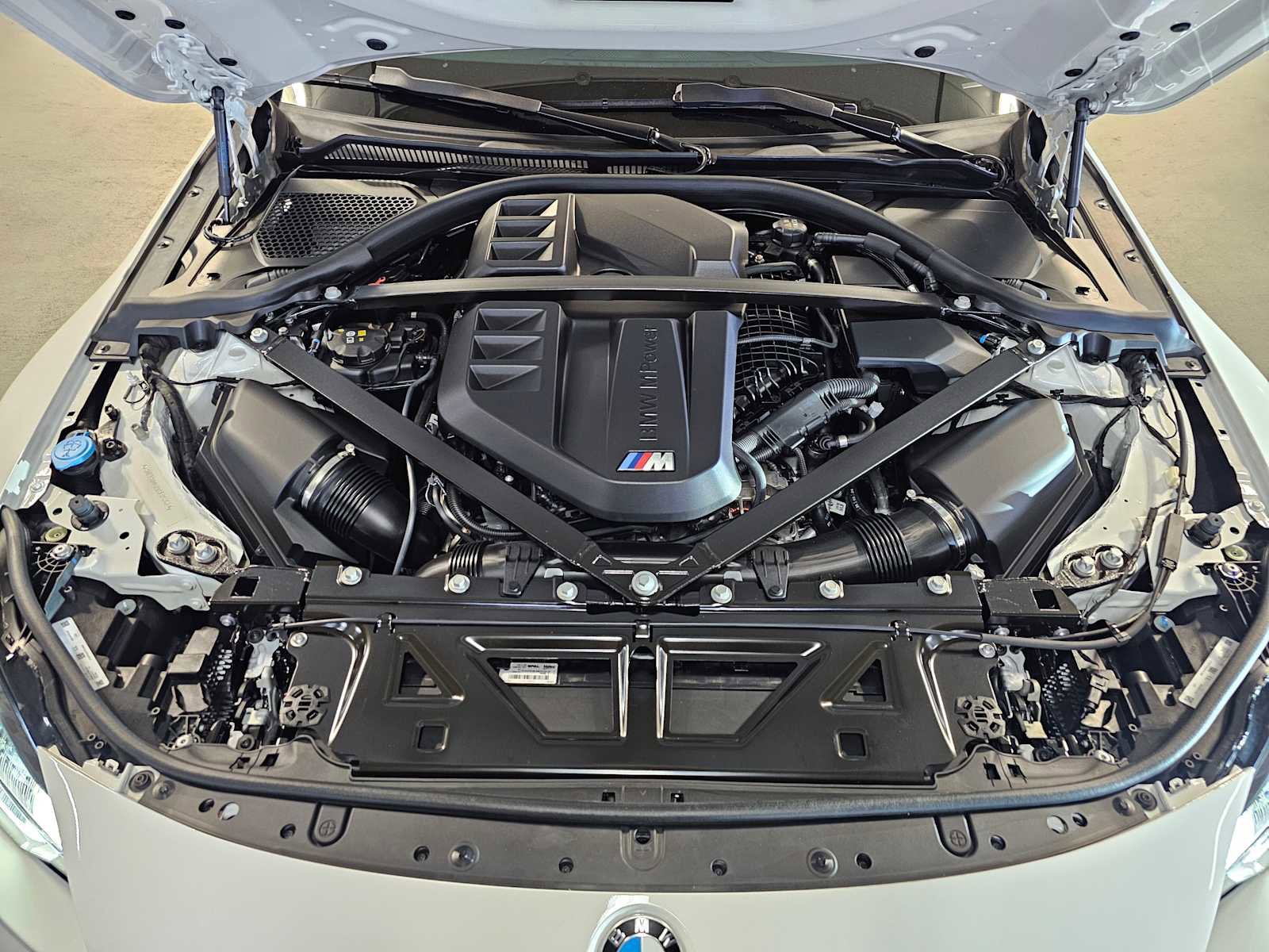 Used 2024 BMW M2 w/ Lighting Package RWD image 9