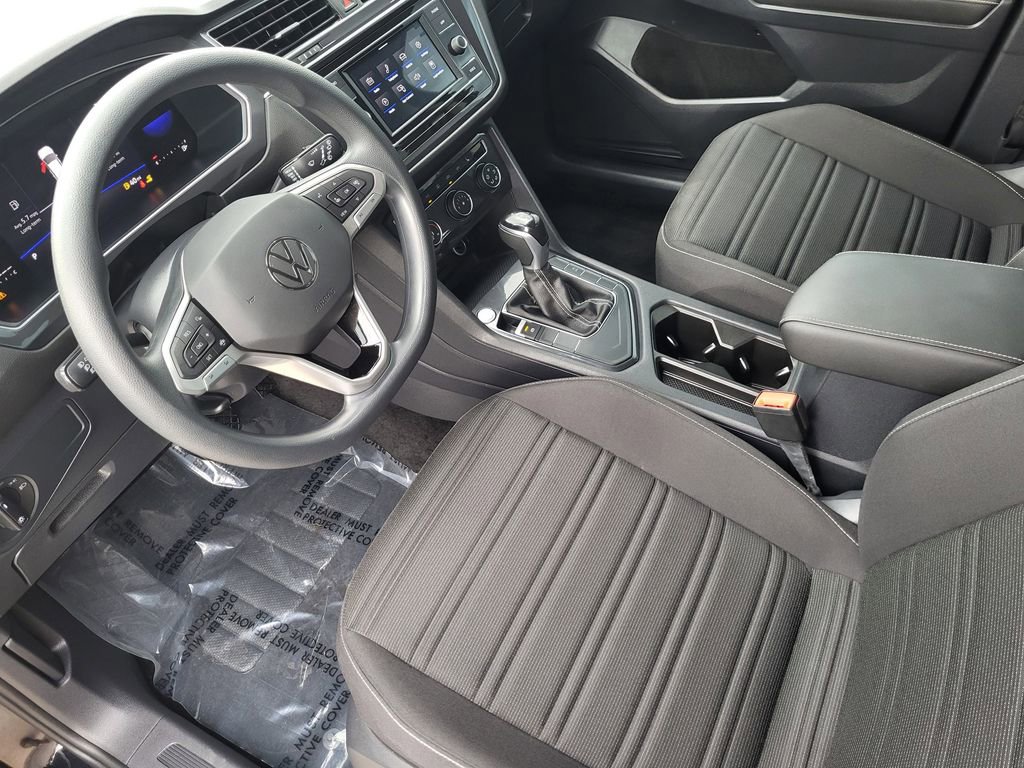 Used 2023 Volkswagen Tiguan S image 15