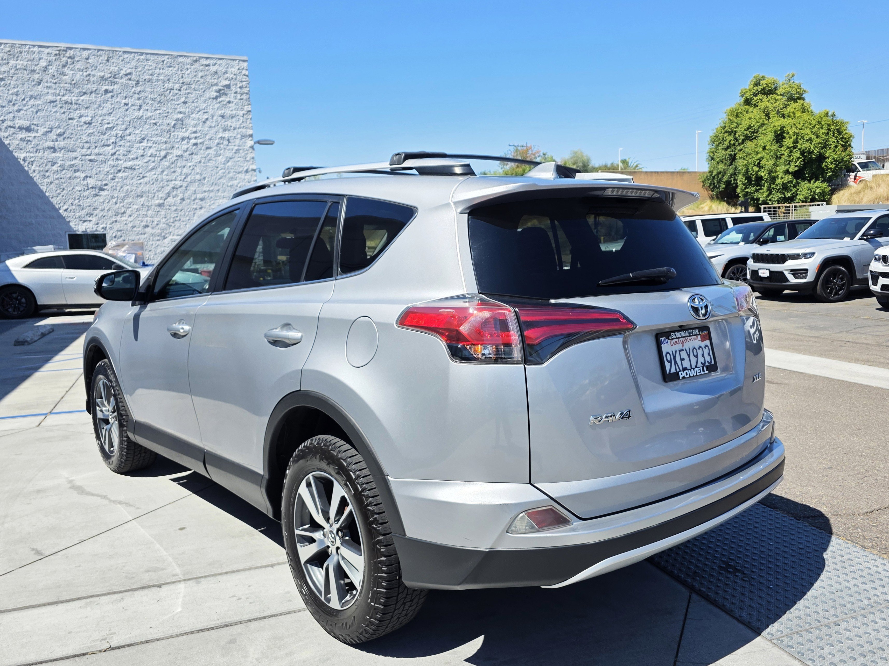 Used 2016 Toyota RAV4 XLE FWD image 3