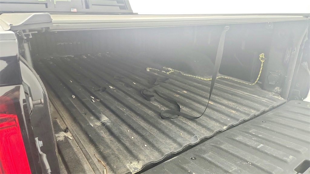 Used 2021 GMC Sierra 3500 SLT w/ SLT Convenience Package image 7