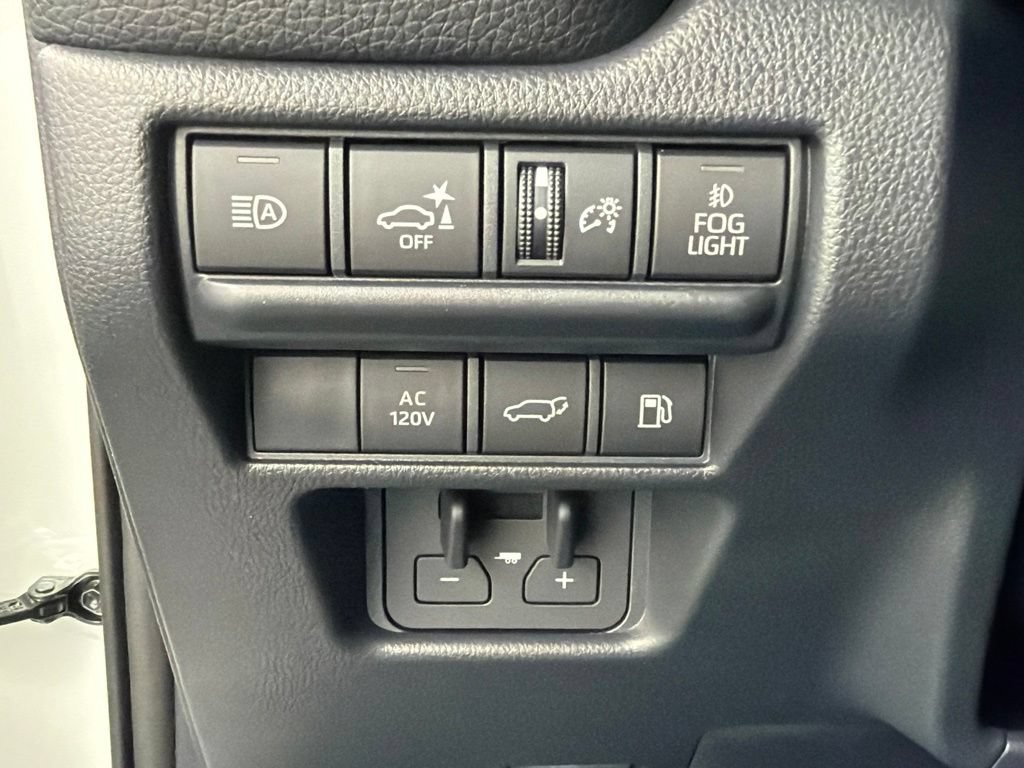 Used 2027 Toyota Land Cruiser AWD/4WD image 30