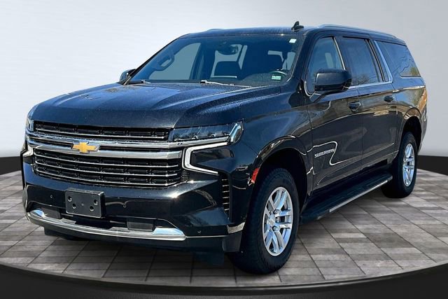 Used 2022 Chevrolet Suburban LT image 1