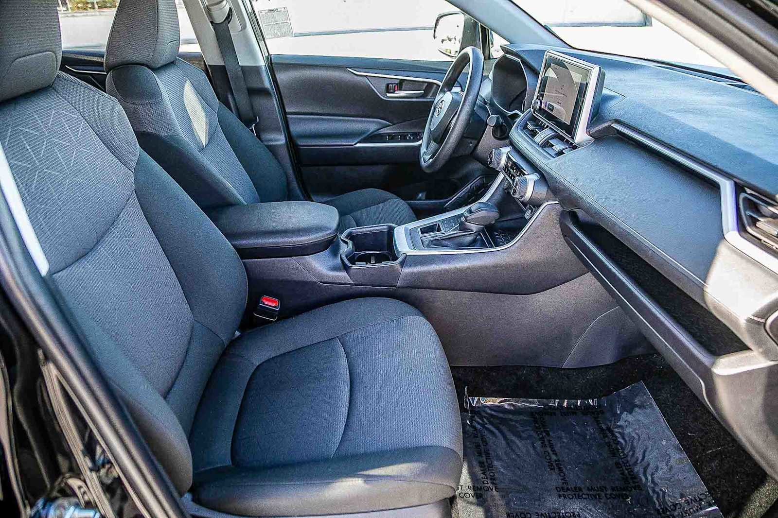 Certified 2025 Toyota RAV4 XLE image 17