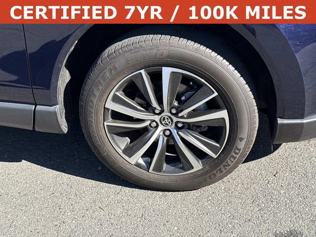 Used 2024 Toyota Venza LE AWD/4WD image 7