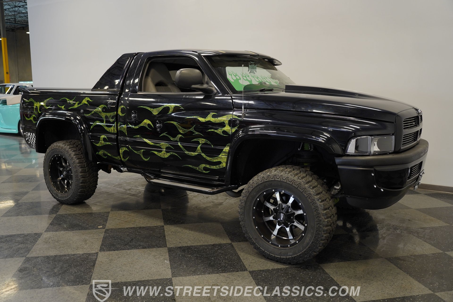 Used 1995 Dodge Ram 1500 Truck 4x4 Regular Cab image 16