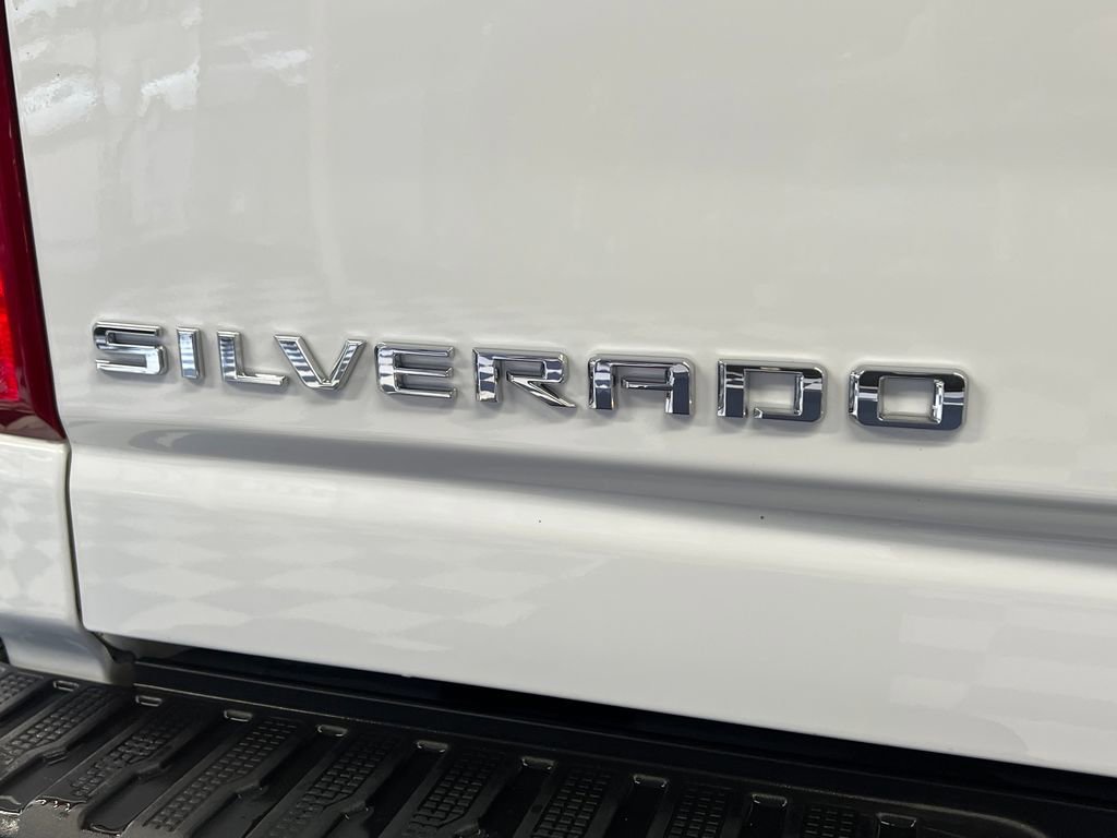 Used 2024 Chevrolet Silverado 2500 LT AWD/4WD image 19