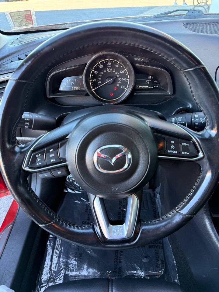 Used 2018 MAZDA MAZDA3 Touring FWD image 12