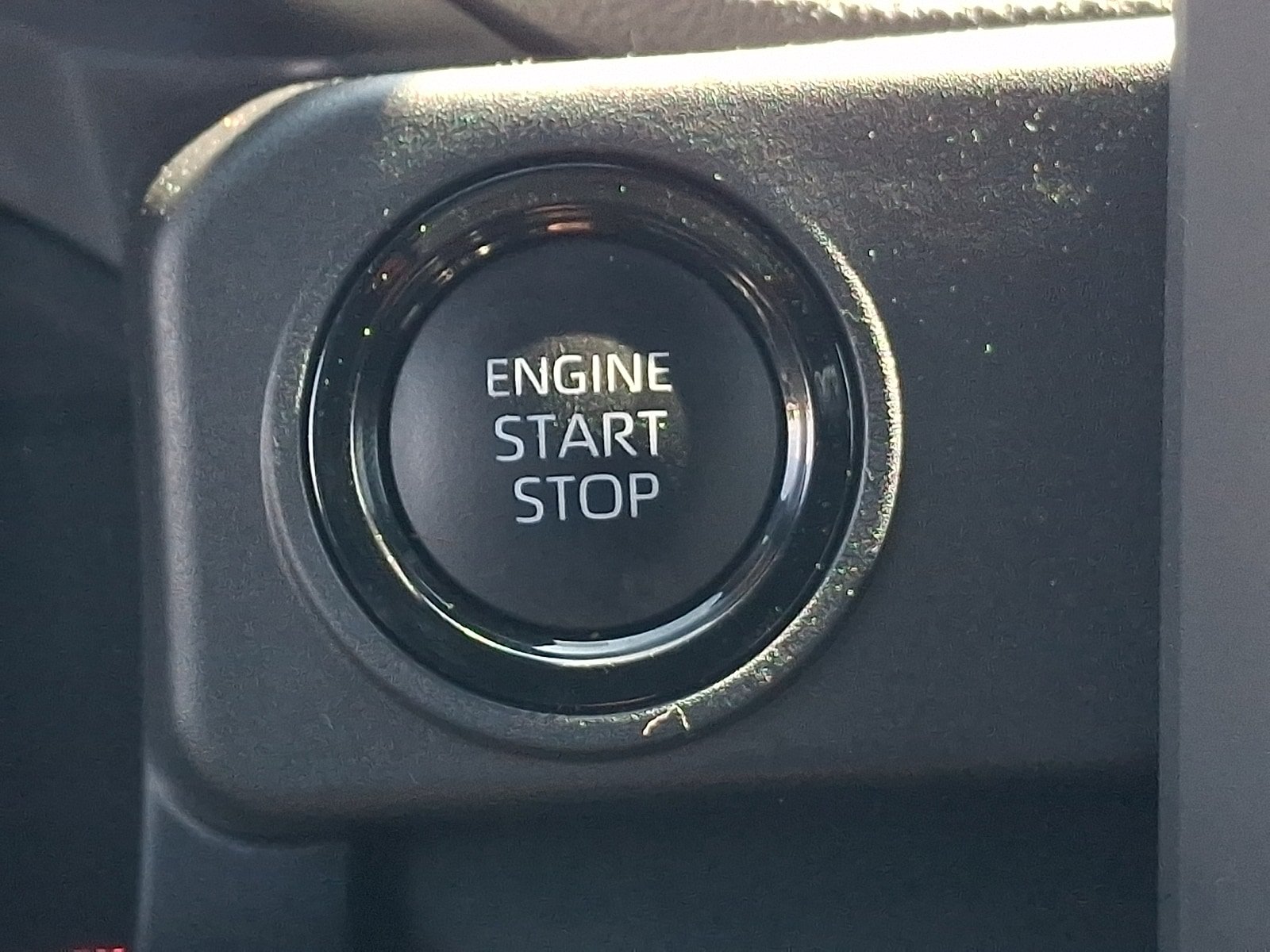 Used 2025 Toyota Tacoma SR5 AWD/4WD image 23