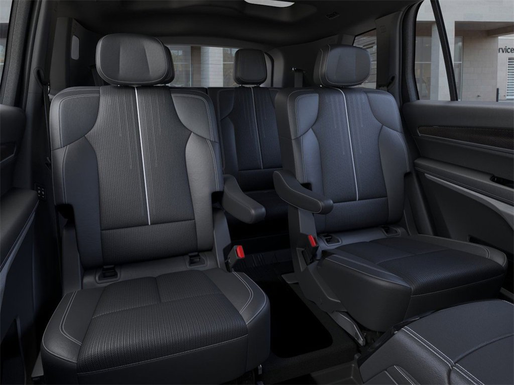 New 2026 Cadillac Vistiq Sport w/ LPO, Floor Liner Package image 17