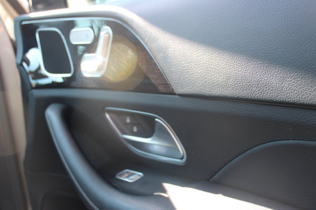 Used 2020 Mercedes-Benz GLE 350 4MATIC image 22