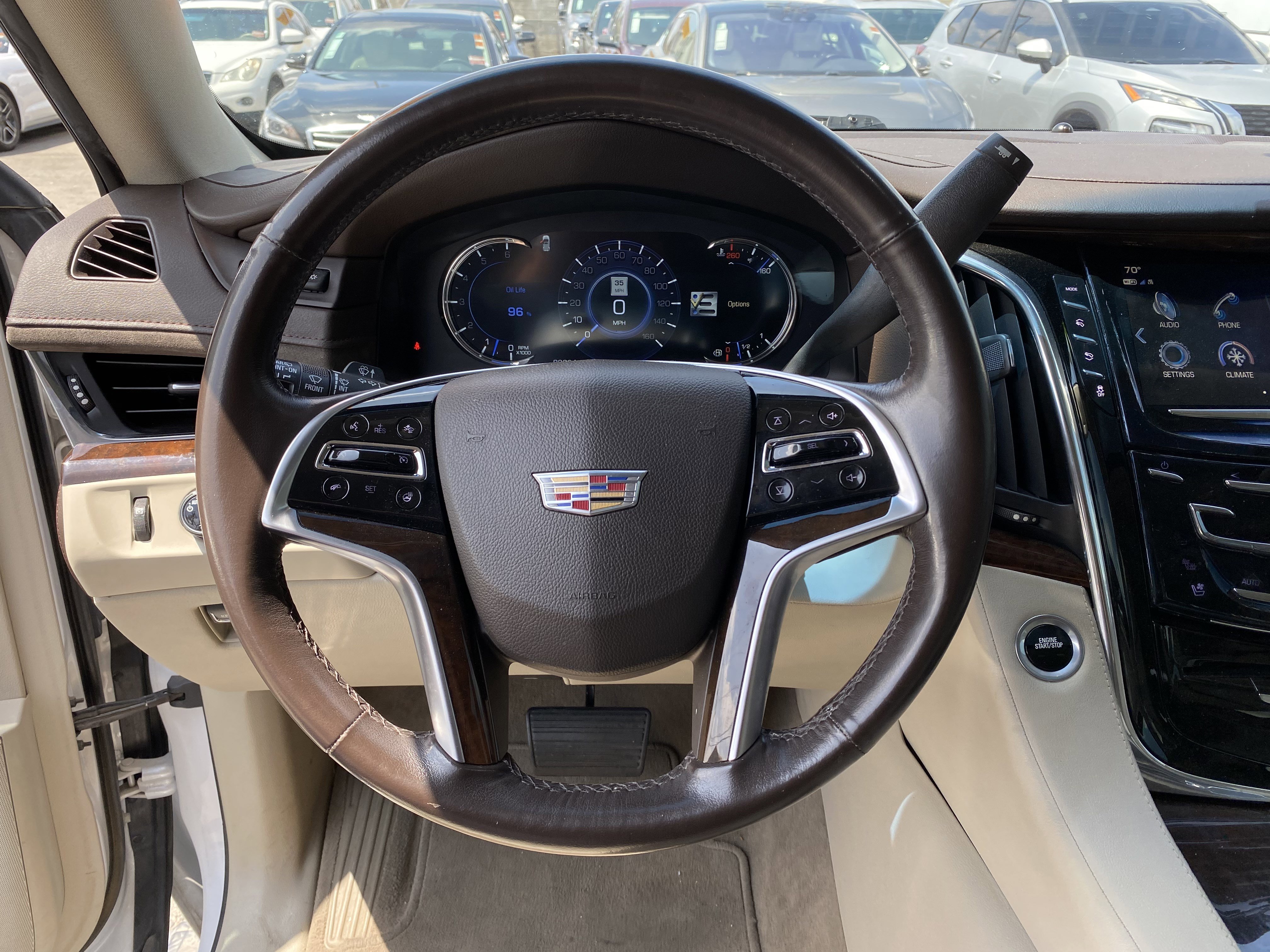 Used 2017 Cadillac Escalade ESV Premium Luxury RWD image 11