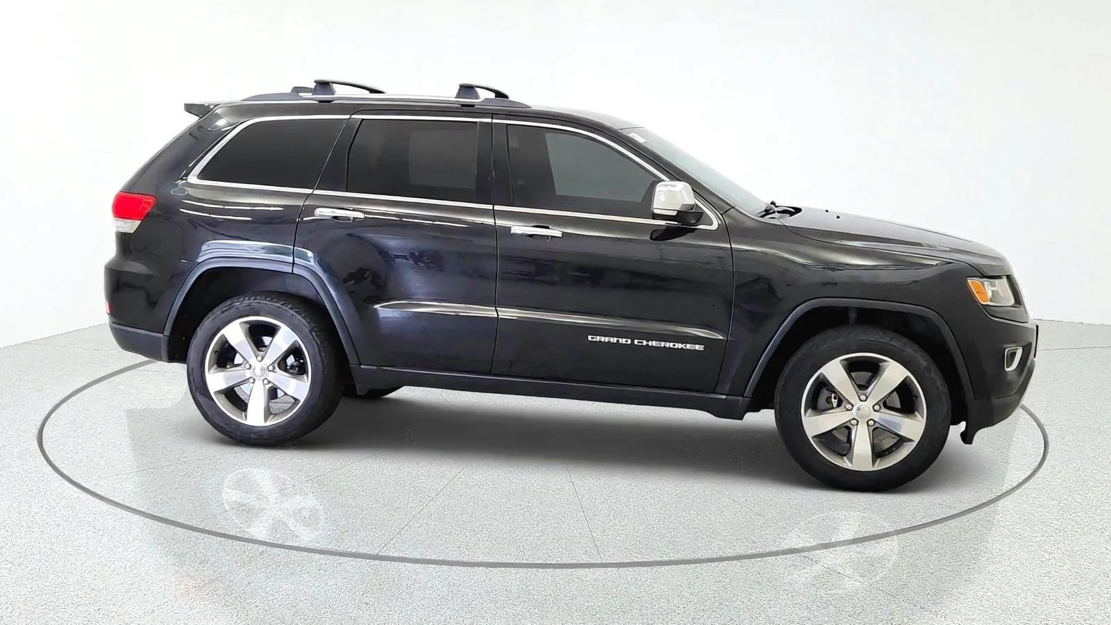 Used 2015 Jeep Grand Cherokee Limited w/ Trailer Tow Group IV AWD/4WD image 10