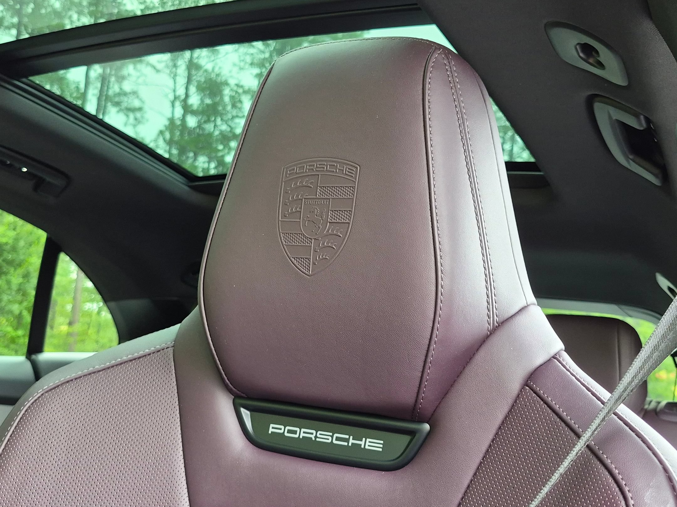 Certified 2025 Porsche Macan 4 Electric AWD/4WD image 6