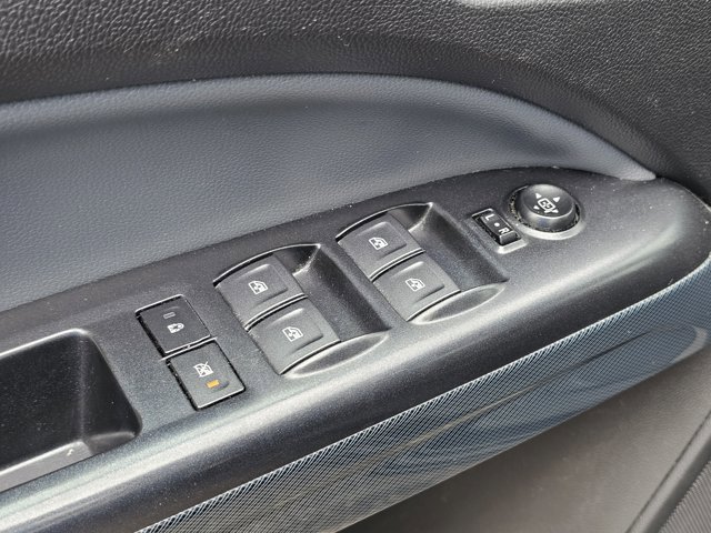 Used 2021 Chevrolet Colorado Z71 w/ Z71 Midnight Edition AWD/4WD image 14