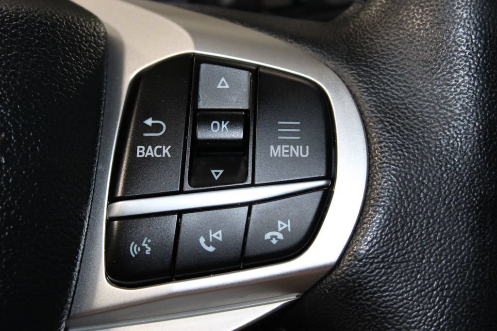 Used 2023 Ford Explorer XLT w/ Equipment Group 202A AWD/4WD image 40