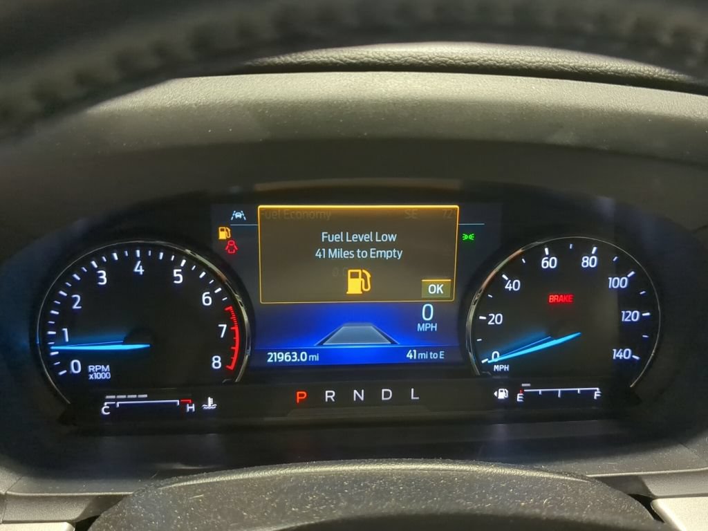 Used 2023 Ford Explorer XLT w/ Equipment Group 202A AWD/4WD image 13