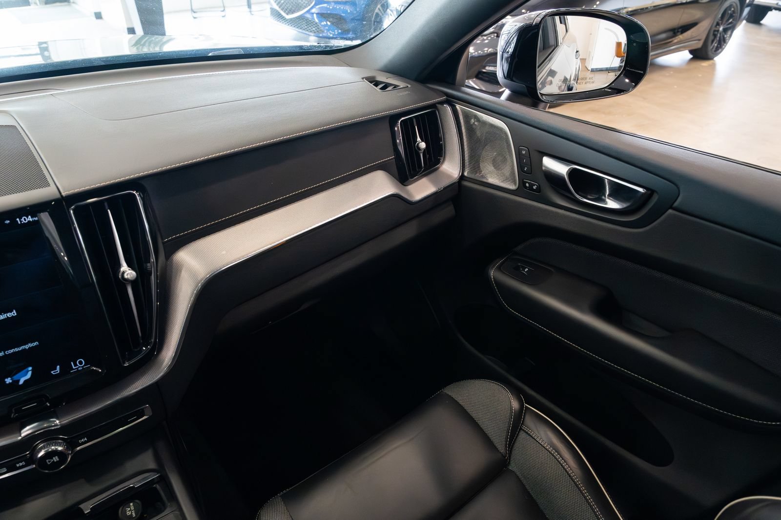 Used 2021 Volvo XC60 T8 Polestar AWD/4WD image 9
