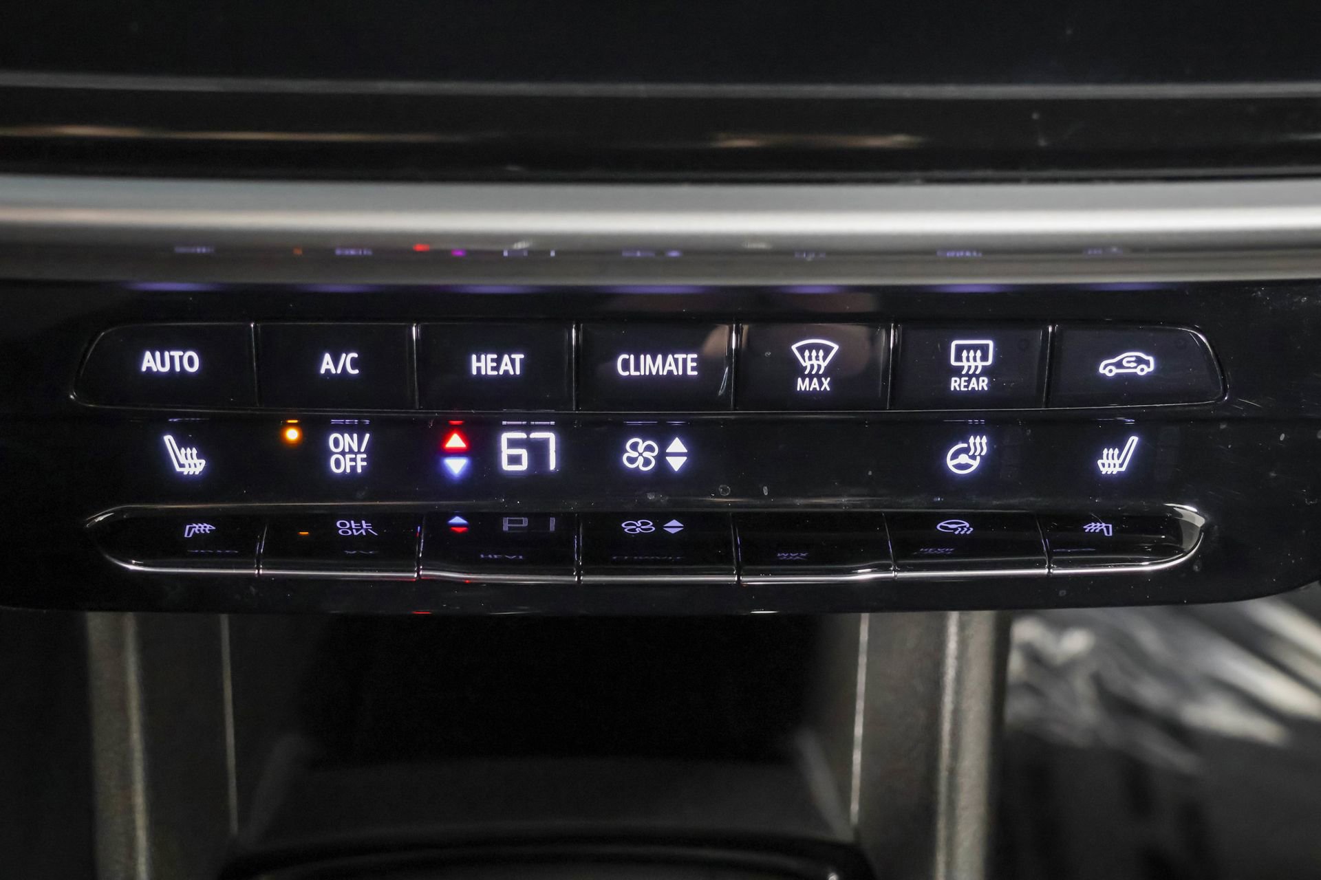 Used 2023 Chevrolet Bolt LT FWD image 31
