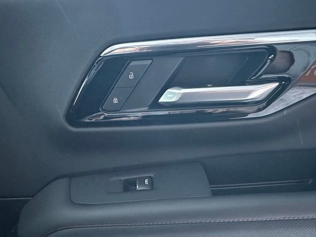 Used 2025 Chevrolet Tahoe High Country image 19