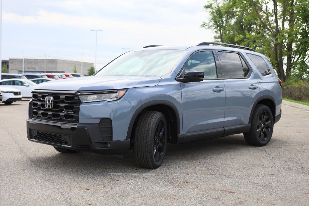 New 2026 Honda Pilot Black Edition image 3