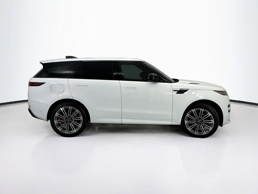 Certified 2025 Land Rover Range Rover Sport Dynamic SE AWD/4WD image 4