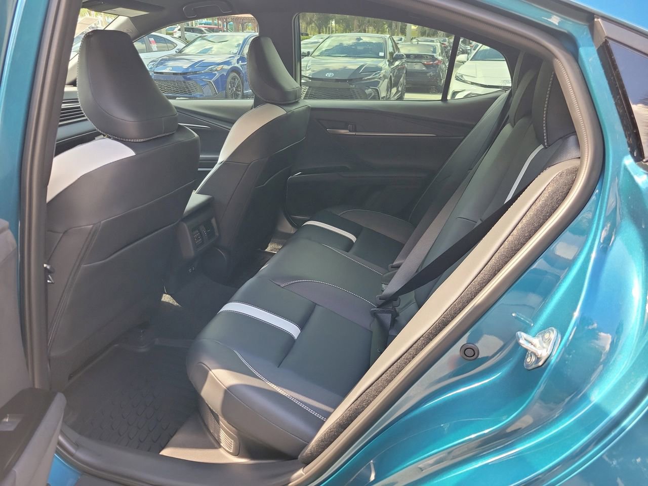 New 2026 Toyota Camry SE FWD image 11