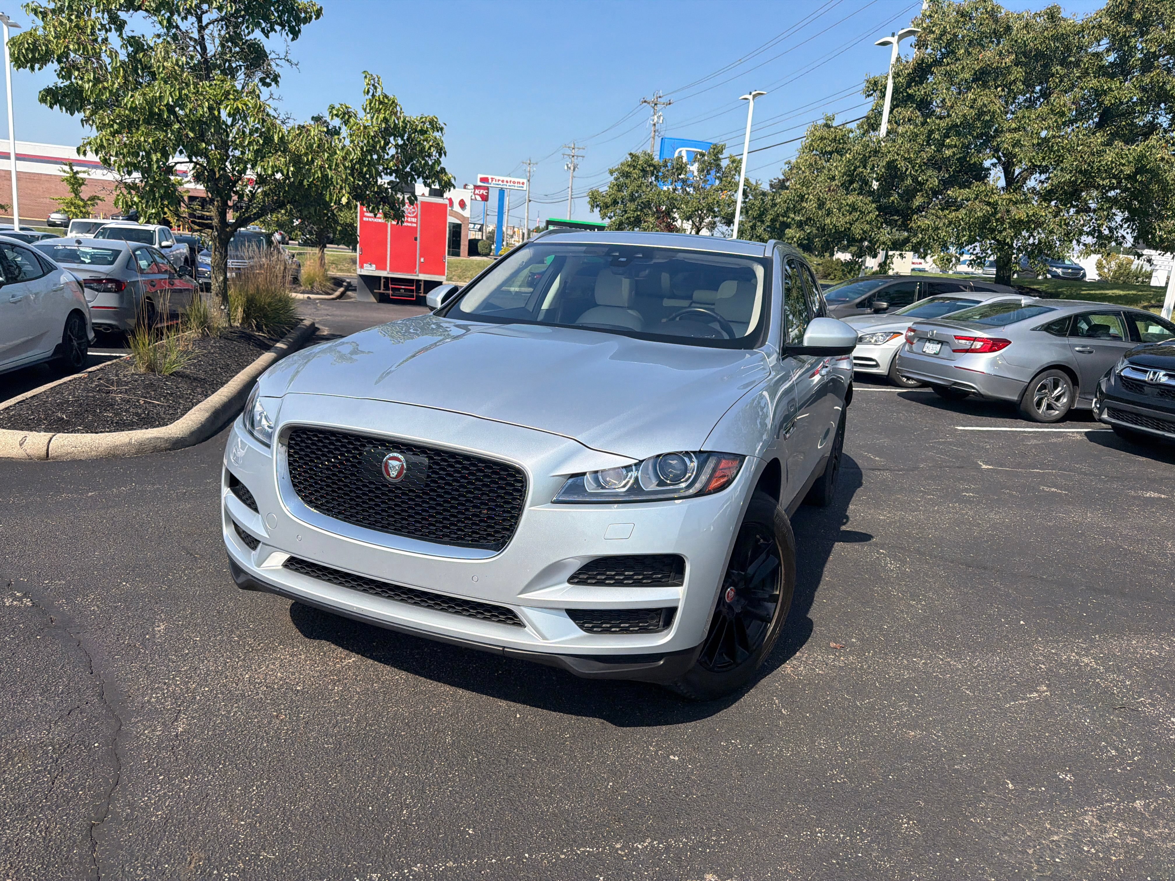 Used 2019 Jaguar F-PACE Prestige AWD/4WD image 6