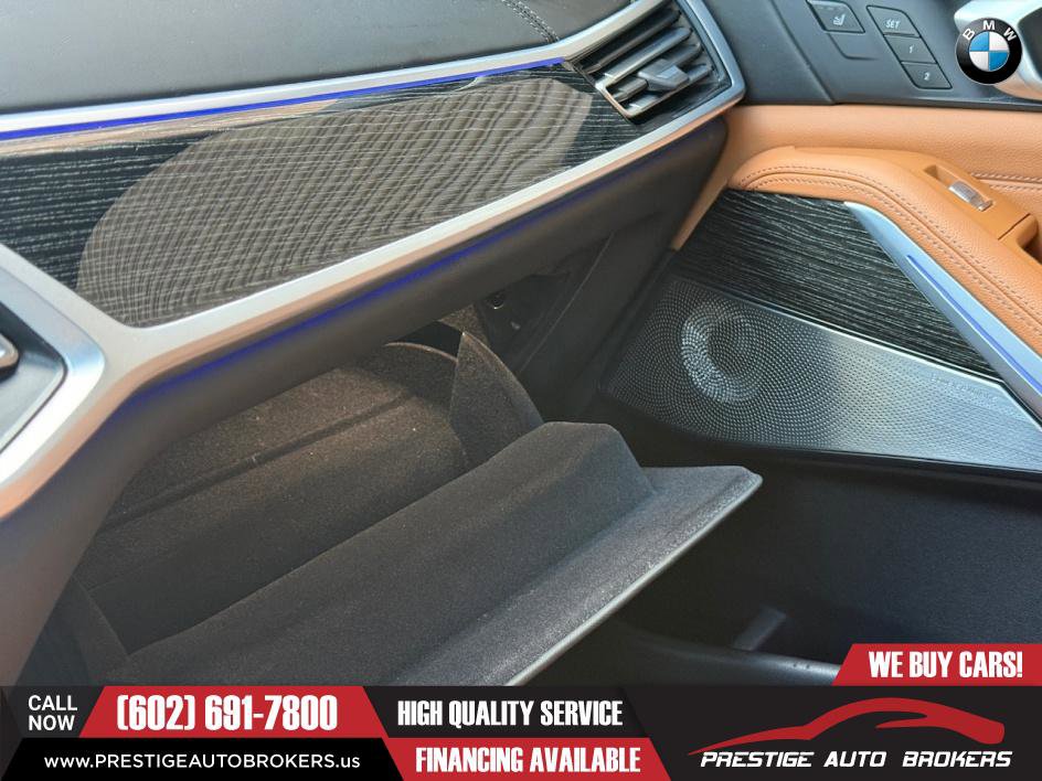 Used 2021 BMW X7 M50i w/ Executive Package image 32