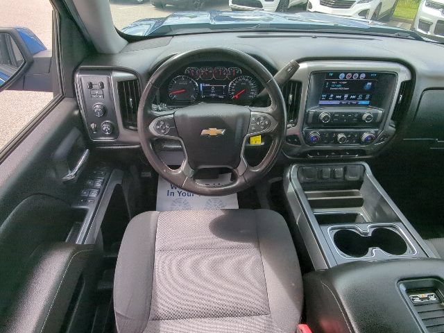 Used 2018 Chevrolet Silverado 1500 LT w/ All Star Edition AWD/4WD image 8