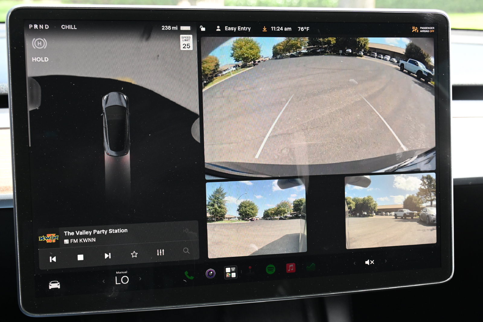 Used 2022 Tesla Model 3 Standard Range RWD image 7