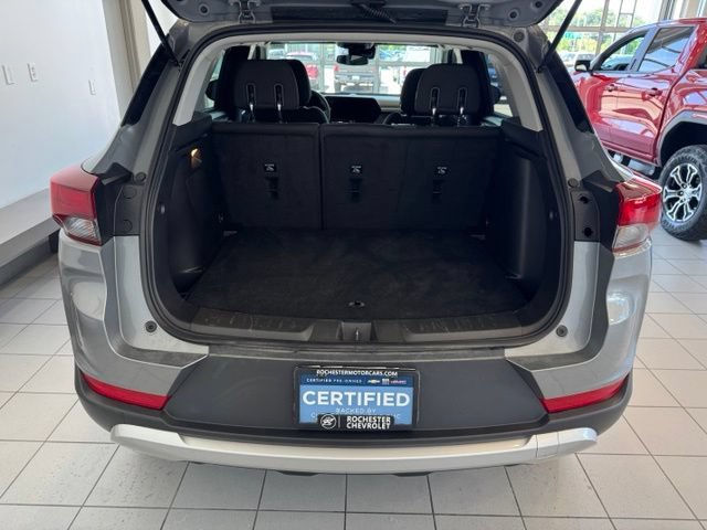 Certified 2025 Chevrolet TrailBlazer LT AWD/4WD image 38